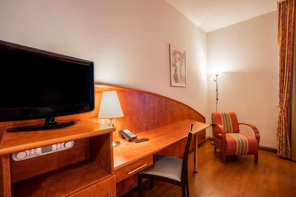 1, 2, Sleep Boardinghouse Unterschleissheim Zentrum Rum bild